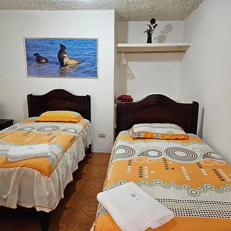 Hostal Cerro Azul Puerto Villamil Extérieur photo