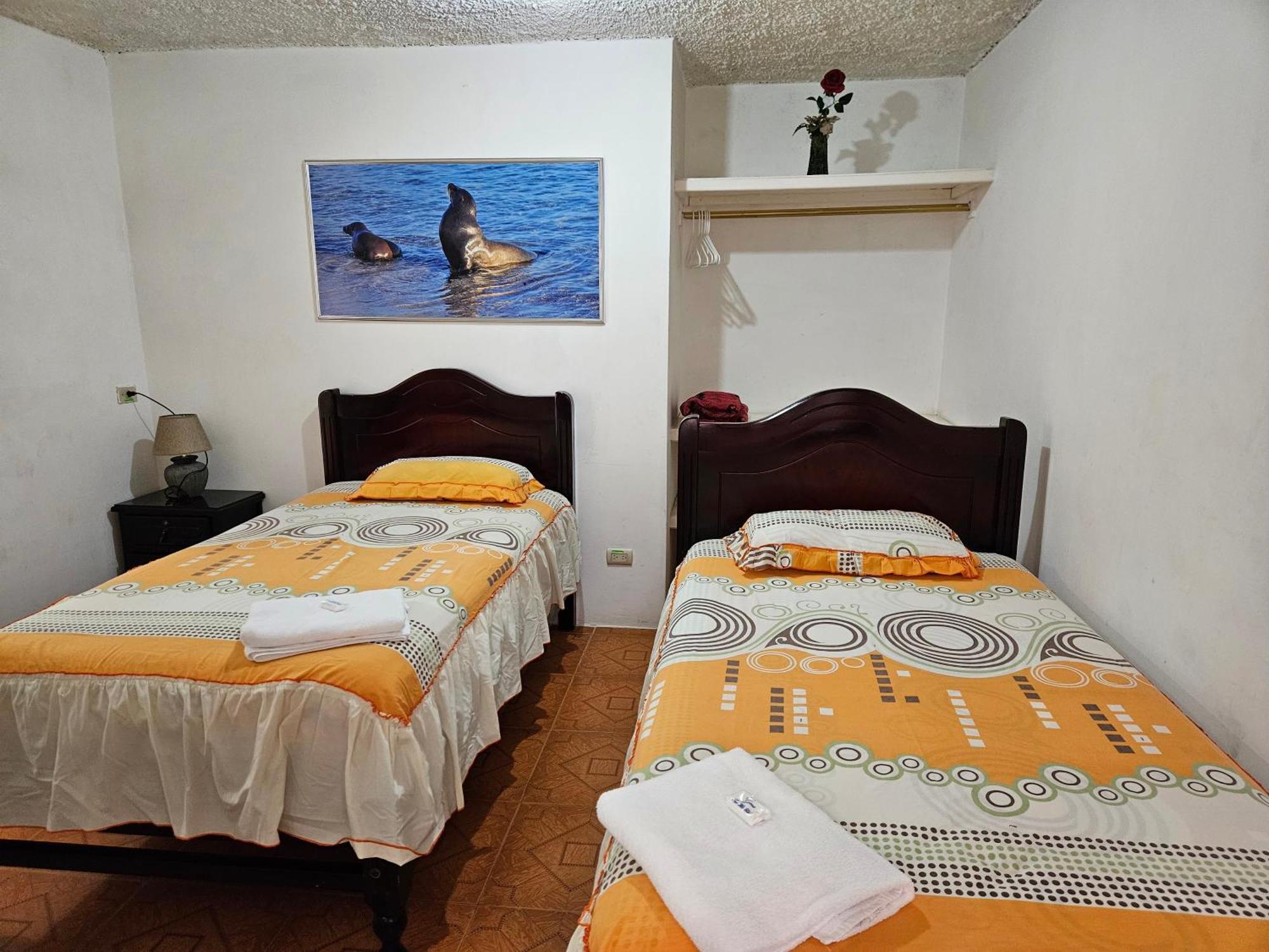 Cerro Azul Inn Puerto Villamil